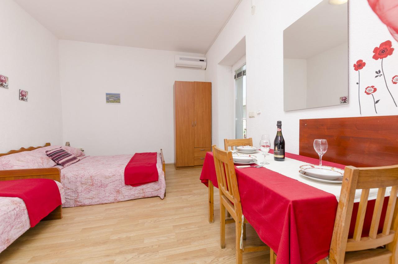 Apartments Ivana นิน ภายนอก รูปภาพ