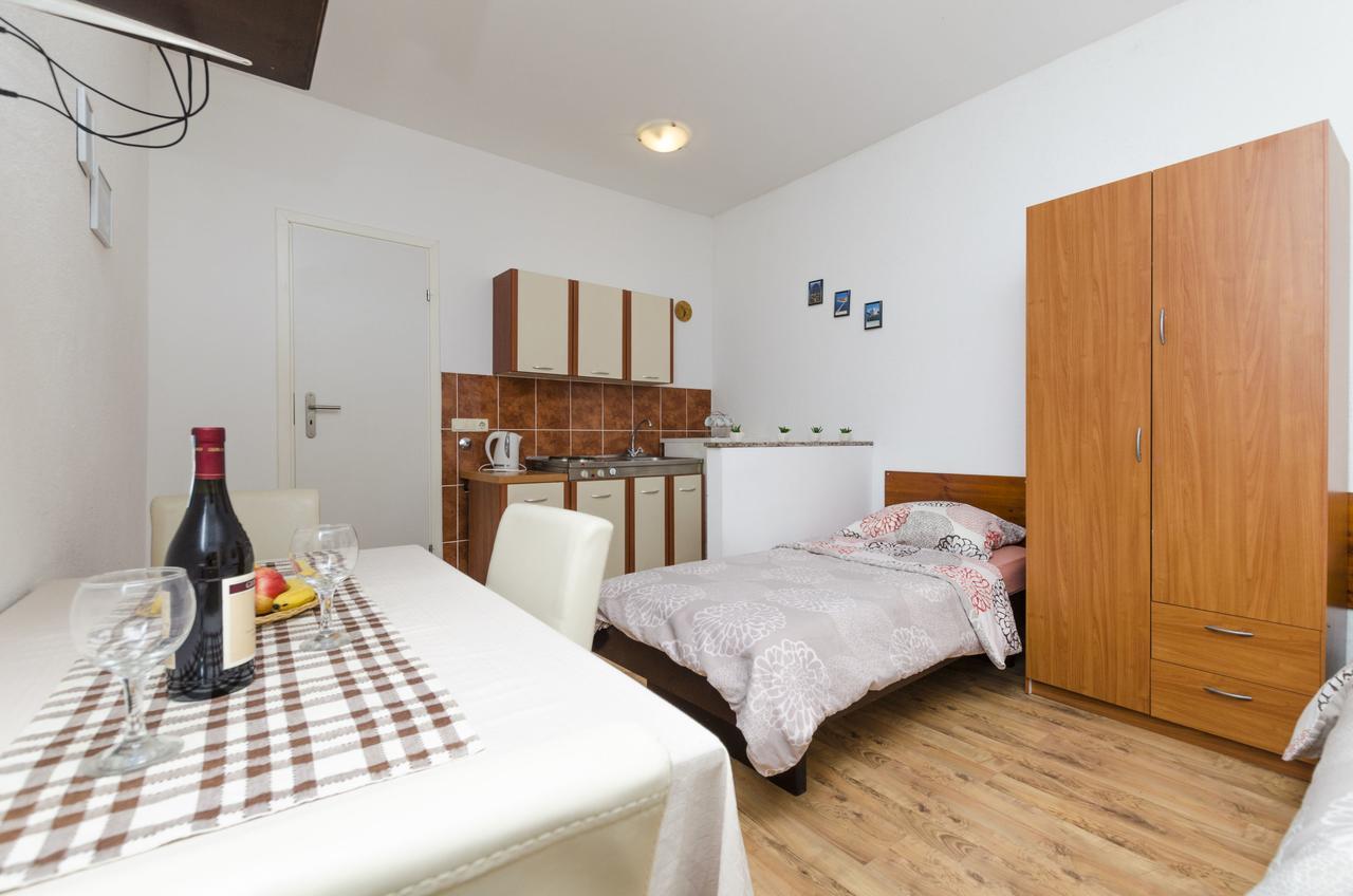 Apartments Ivana นิน ภายนอก รูปภาพ